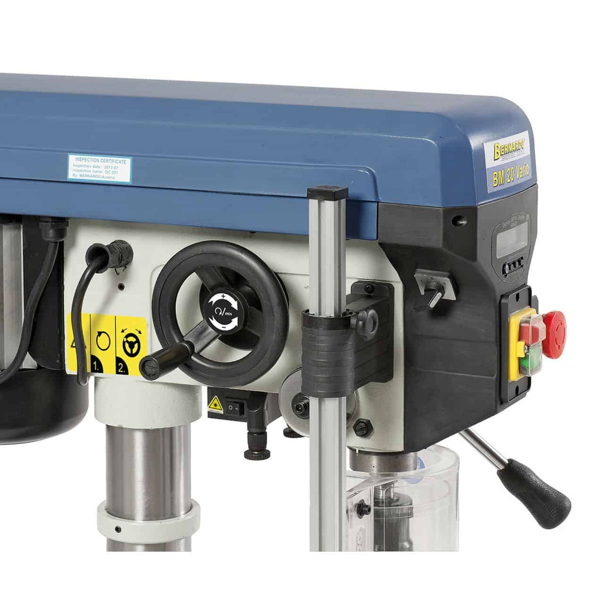 Furadora de bancada Bernardo BM 20 Vario / 230 V com velocidade Vario e laser – furação Ø 20 mm, cone MT 2, velocidade contínua 400-1.950 rpm, display digital velocidade+curso, motor 0,75 kW 230V, peso 57 kg
