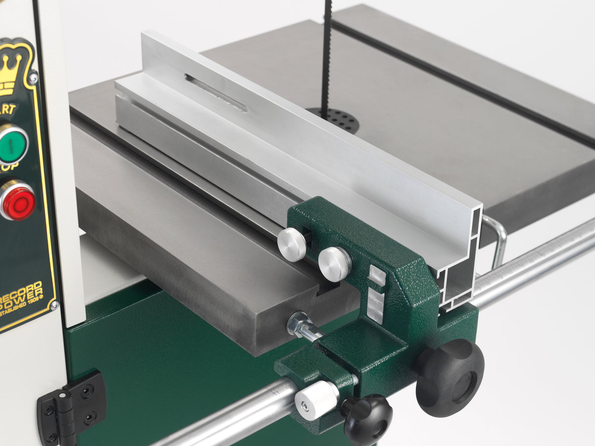 Record Power Sega a nastro Sabre-300