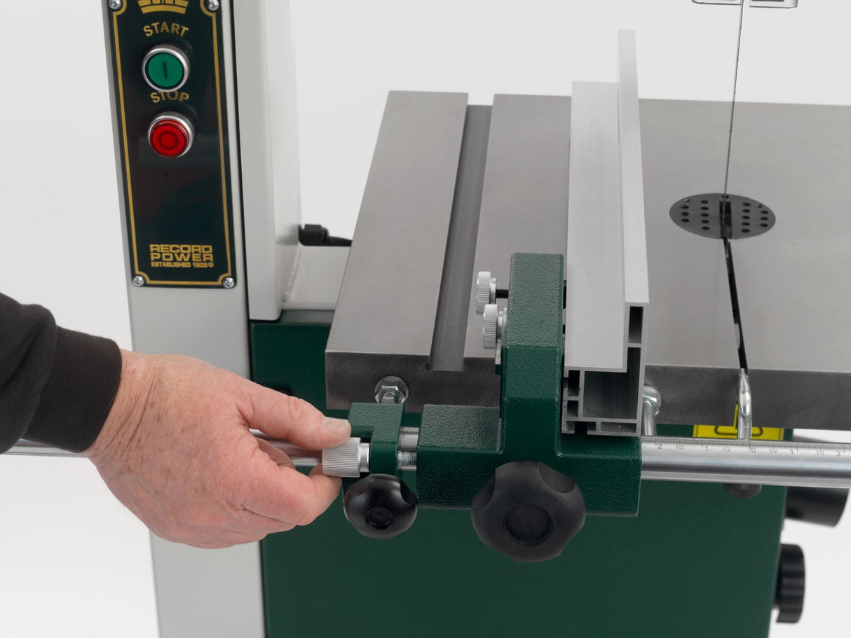 Combo RECORD POWER SABRE 300 com sistema de filtragem ar AC400