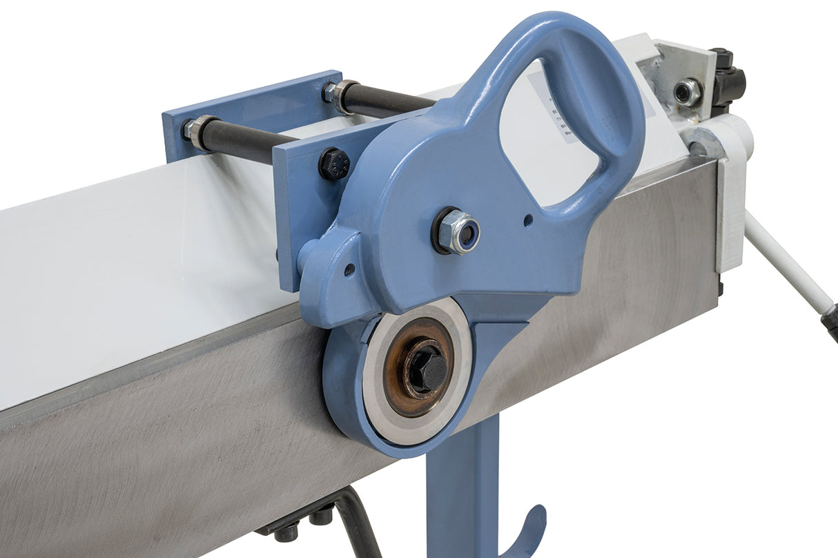 Bernardo BB 1220 RS – Piegatrice manuale con cesoia