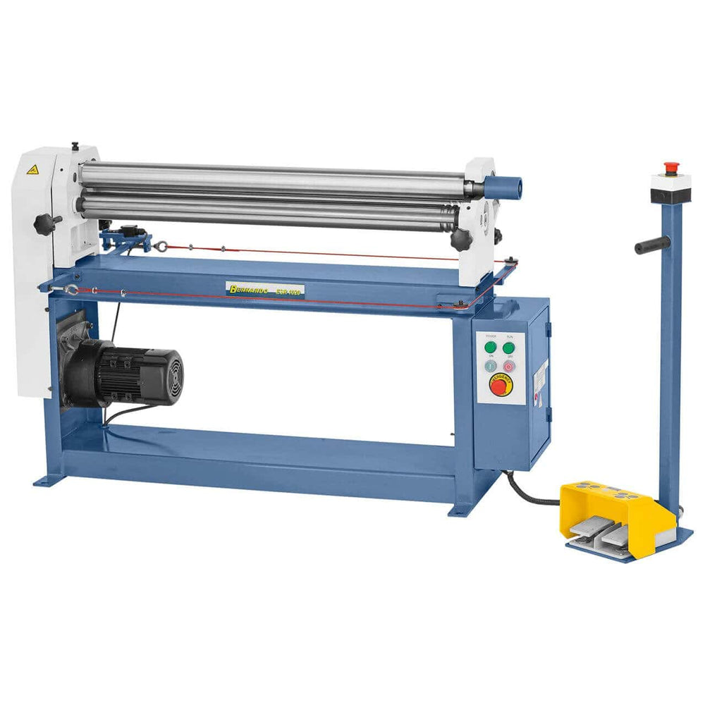 Calandra Bernardo ESR 1300 x 1,5 con rulli Ø 75 mm, pedale con arresto di emergenza e dispositivo di calandratura conica incluso.