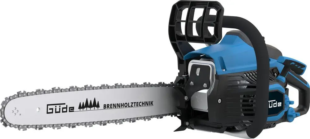 Motosega Güde KS 400-38 con motore 38 cc, barra da 400 mm, antivibrante e avviamento assistito.