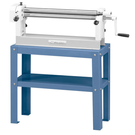 Supporto Stand A installato sotto RM 610 per garantire stabilità e altezza di lavoro ergonomica in officina.