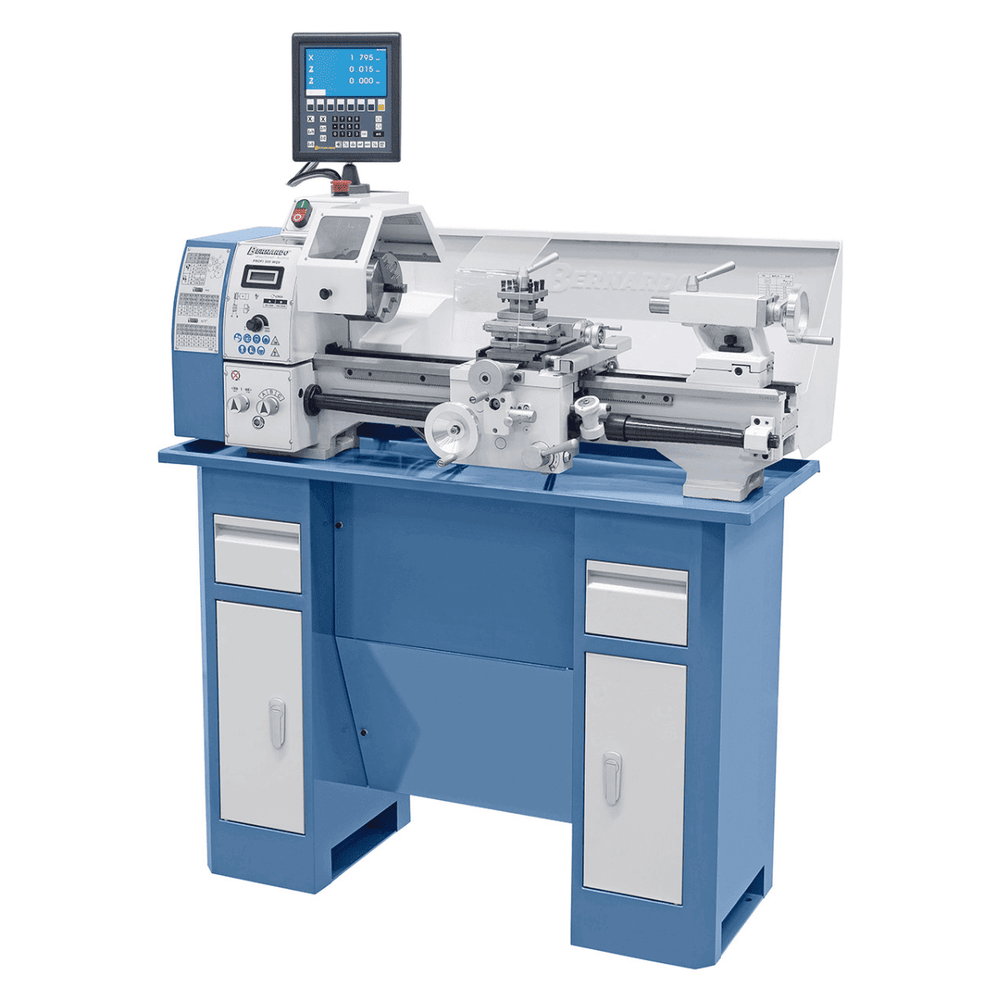 Tornio Bernardo Profi 550 WQV con distanza punte 550 mm, foro mandrino Ø 26 mm e variatore elettronico di velocità, completo di DRO 2 assi ES-12 V.