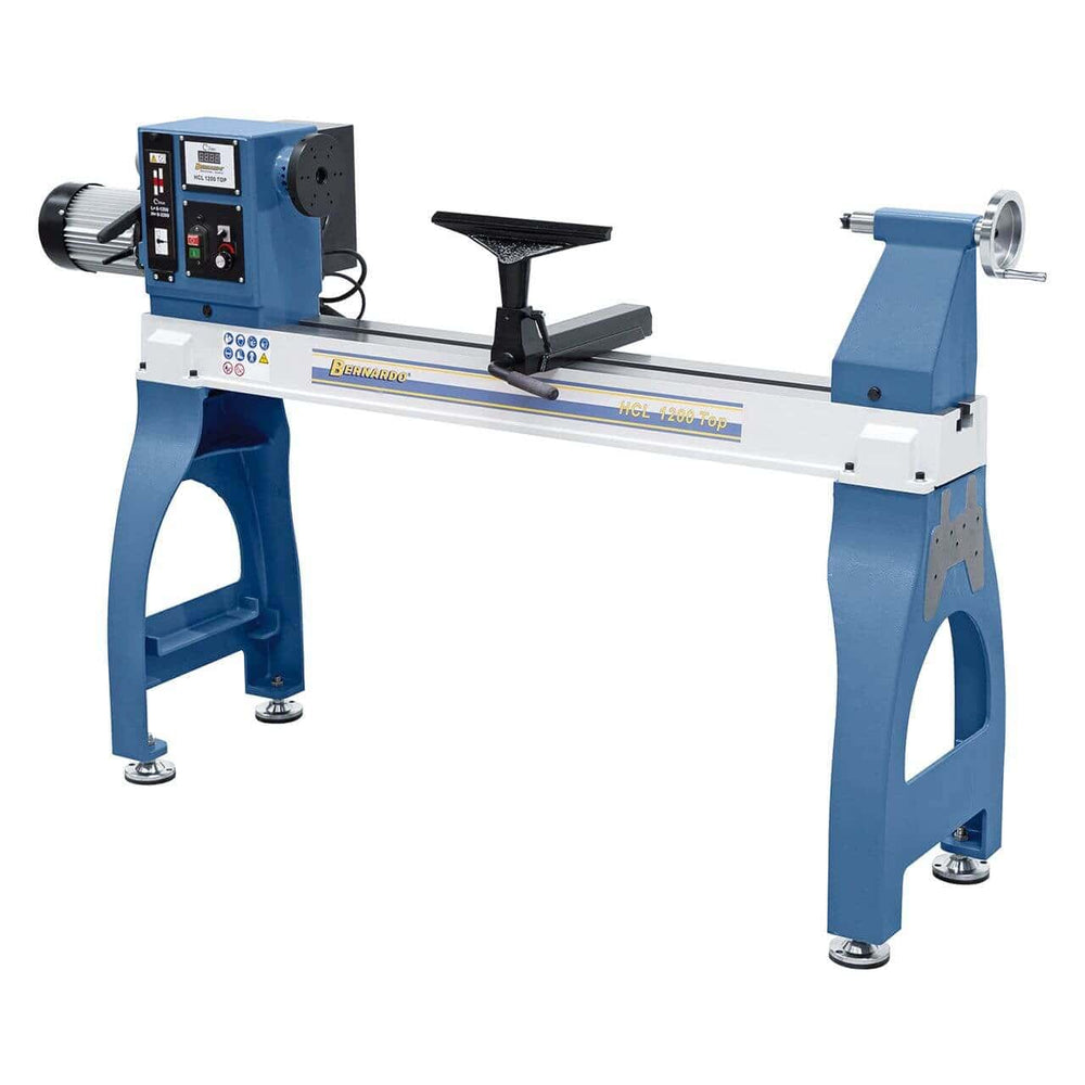 Tornio per legno HCL 1200 Top con struttura in ghisa, diametro di tornitura fino a 560 mm e velocità regolabile elettronicamente tramite inverter per lavorazioni di alta precisione.